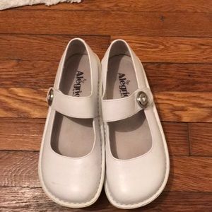 Alegria work shoes, clinic shoes